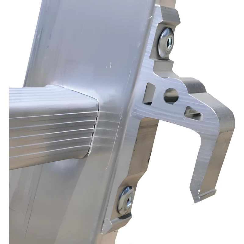 Лестница трехсекцион. алюм. универс.проф. Р3 9314