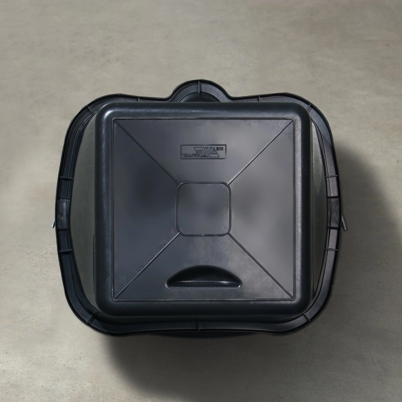 СЛ Ведро строительное ТУНДРА 16л, квадратное с носиком, резинопластик (4585349)